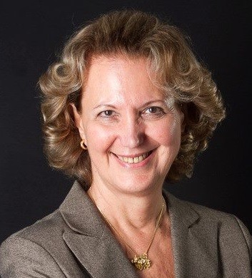 Silvia Maria Franciscato Cozzolino